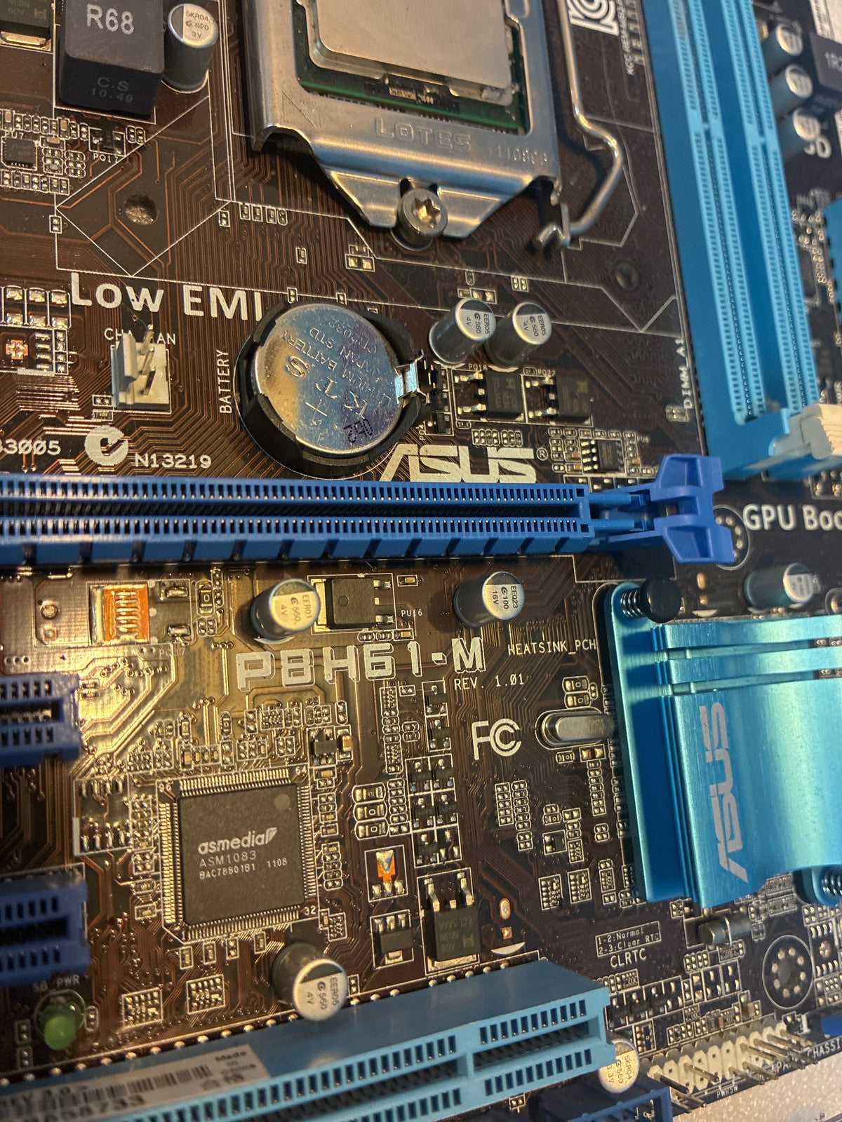 🔥 ASUS P8H61-M LGA1155 Micro-ATX Motherboard with Intel Core i3-2100 CPU