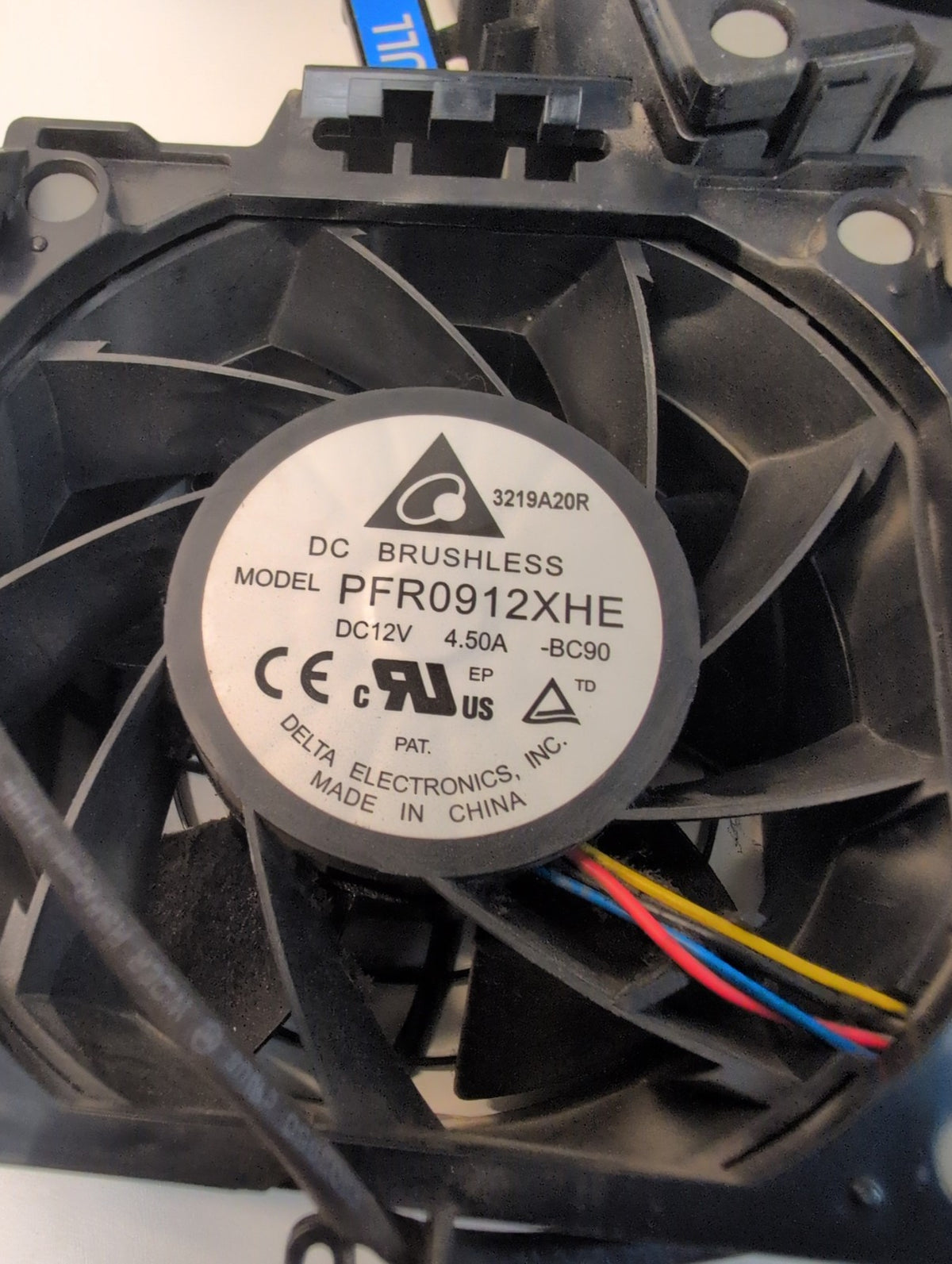 HP 677417-001 92mm Fan Assembly for ProLiant ML350e Gen8 - Lot of 4 -
