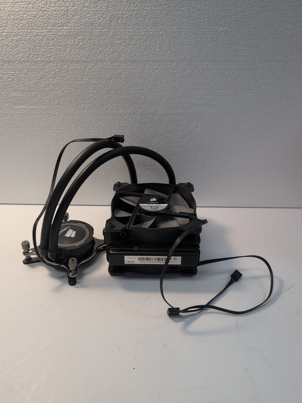 Corsair Hydro H60 High Performance Liquid For AMD CPU Cooler - CW-9060015-WW -