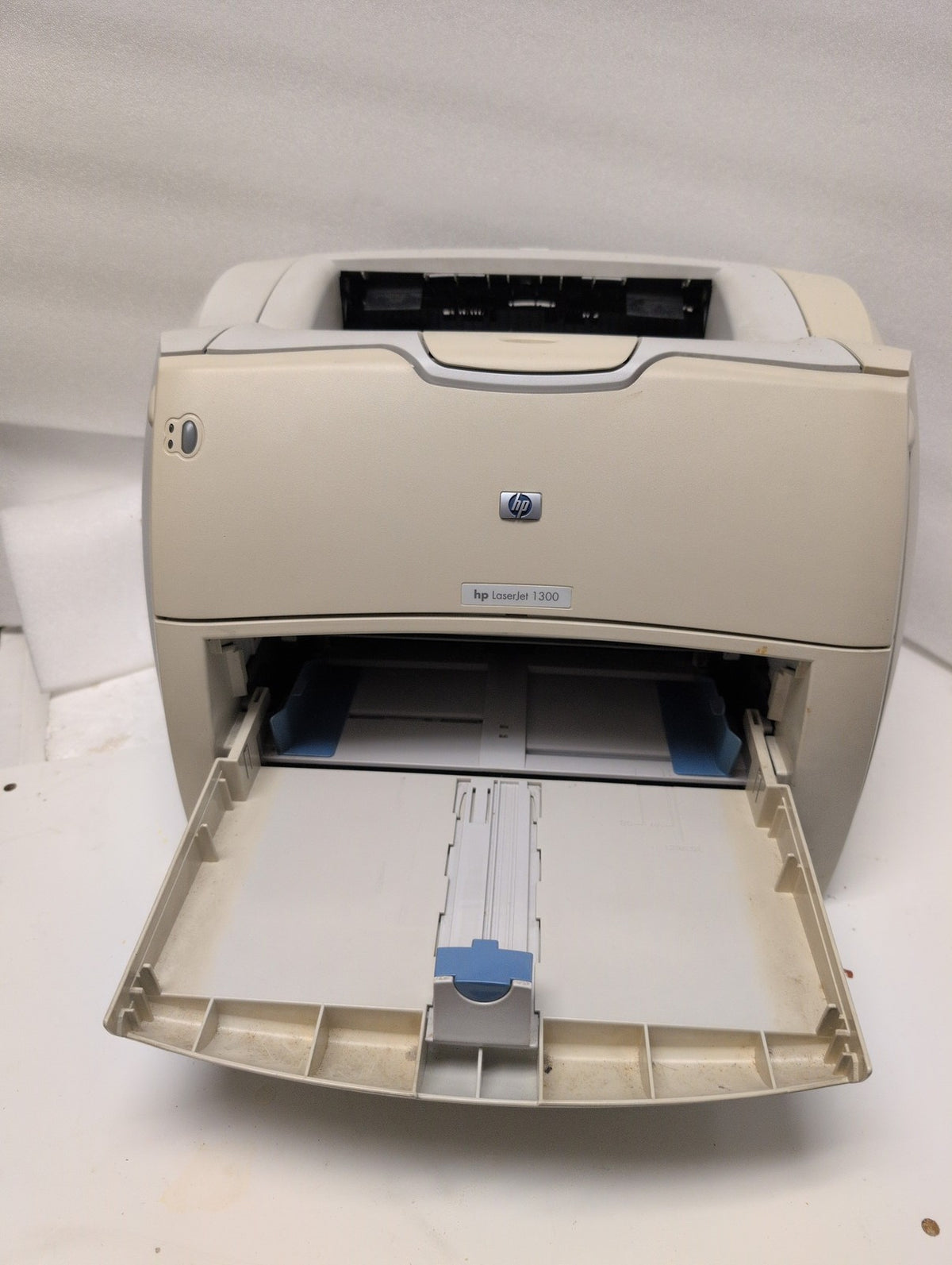 🎸 HP LaserJet 1300 Q1334A Monochrome Laser Printer, Parallel/USB 144K pages