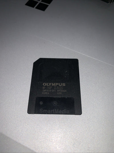 Olympus SmartMedia 16MB M-16P D3V20 3.3V Flash Memory Card