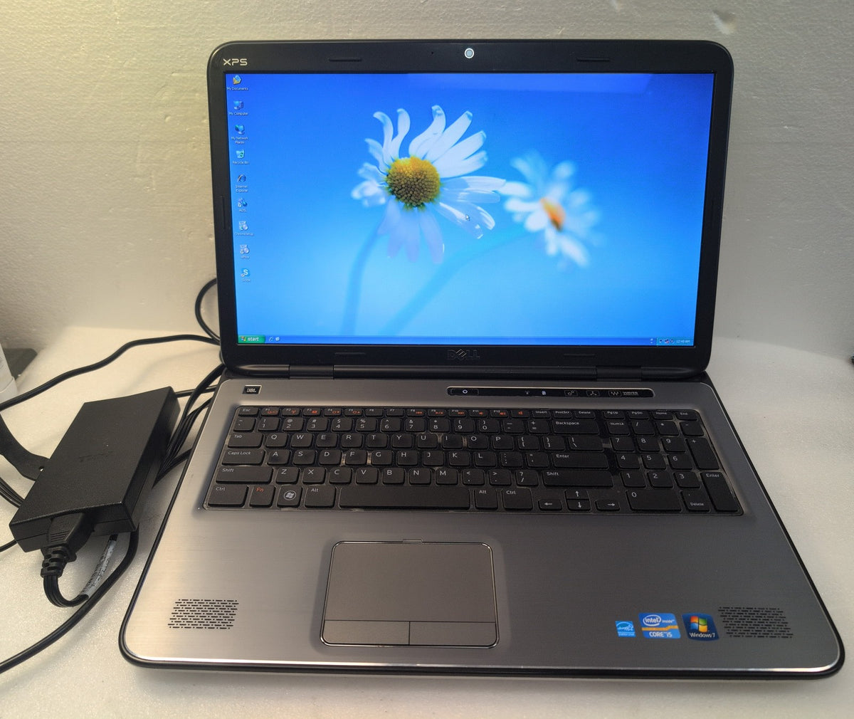 🎸 Dell XPS L702X 17.3in Laptop i5-2410M 4GB 500GB HDD GeForce GT 550M WinXP