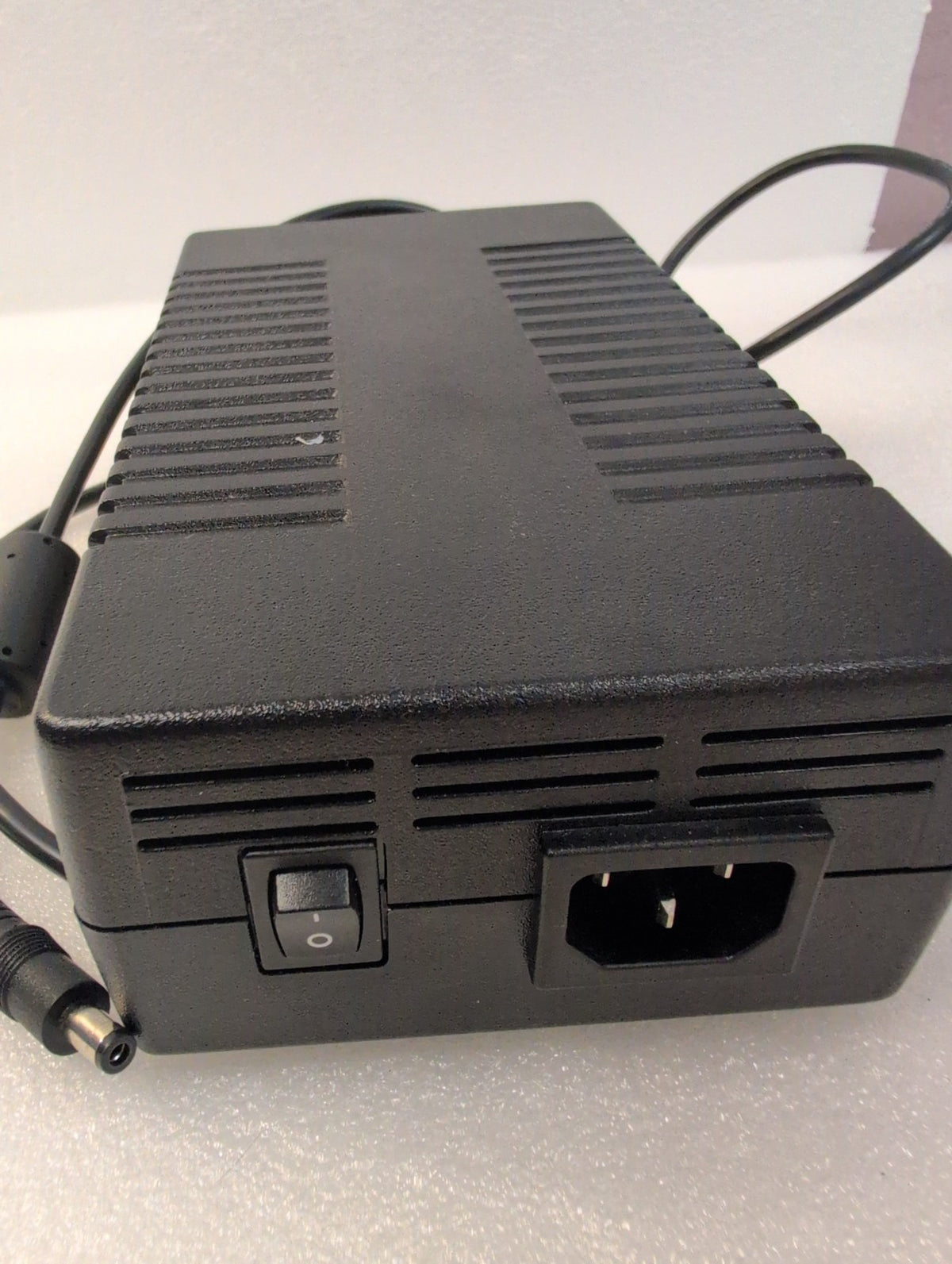 🎸 Power-Win PW-150A2-1Y-120E AC Power Adapter 12V 12.5A 150W