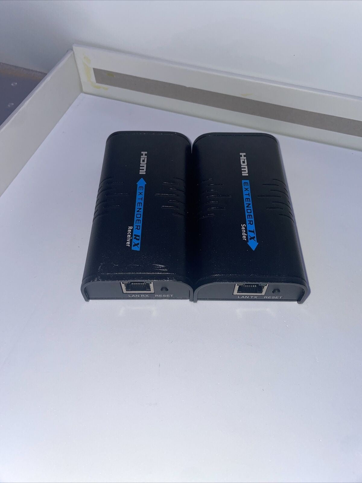 HDMI EXTENDER (TX SENDER AND RX RECEIVER)- with power adapters