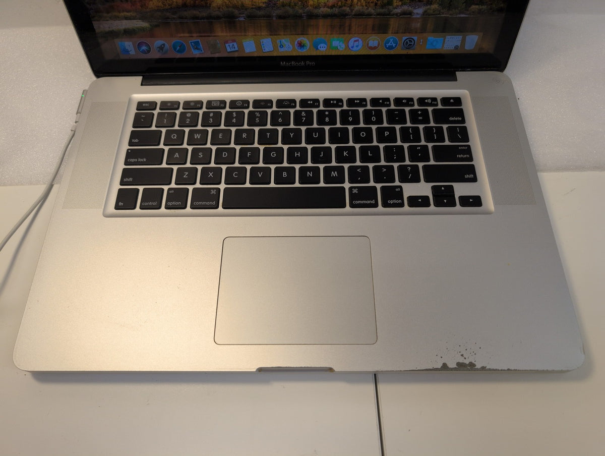 🎸 Apple MacBook Pro 15-inch A1286 2010 2.53GHz i5 4GB 500GB (NO BATTERY )