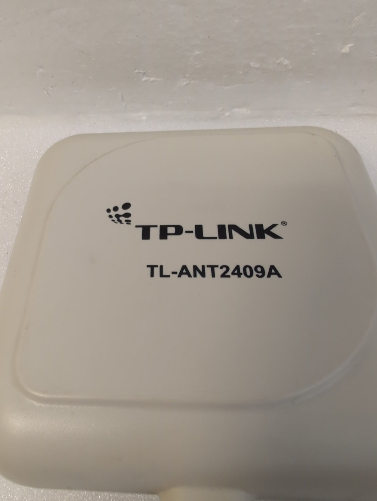 🎸 TP-Link TL-ANT2409A 2.4GHz 9dBi Directional WiFi Panel Antenna RP-SMA White