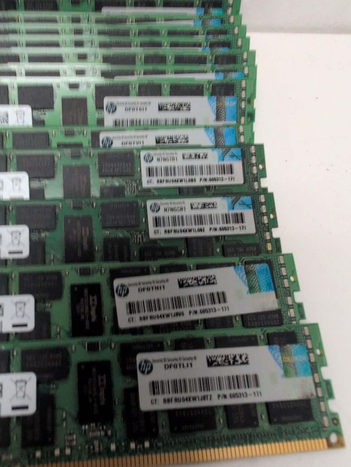 🎸7x Samsung M393B1K70CH0-YH9Q5 8GB PC3L-10600R DDR3 ECC Registered Server RAM