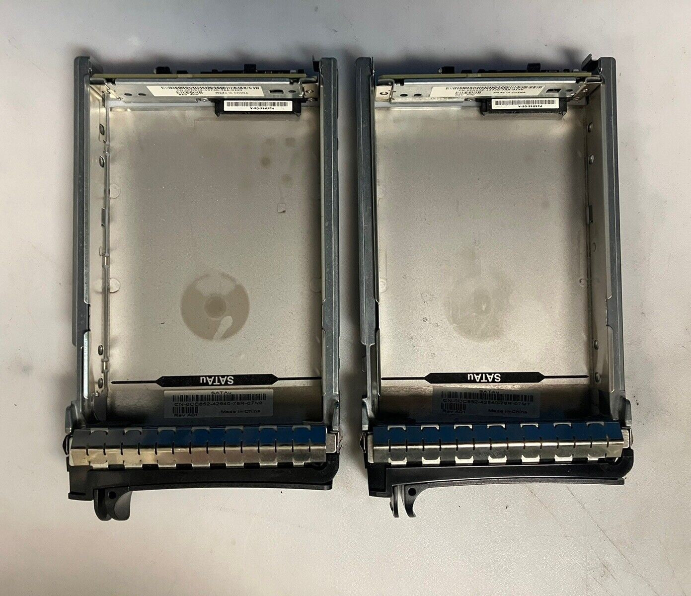 (Lot of 2) Dell PowerEdge Gen 10/11 3.5″ SATAu 7.2K Caddy + Interposer 0PN939 ~
