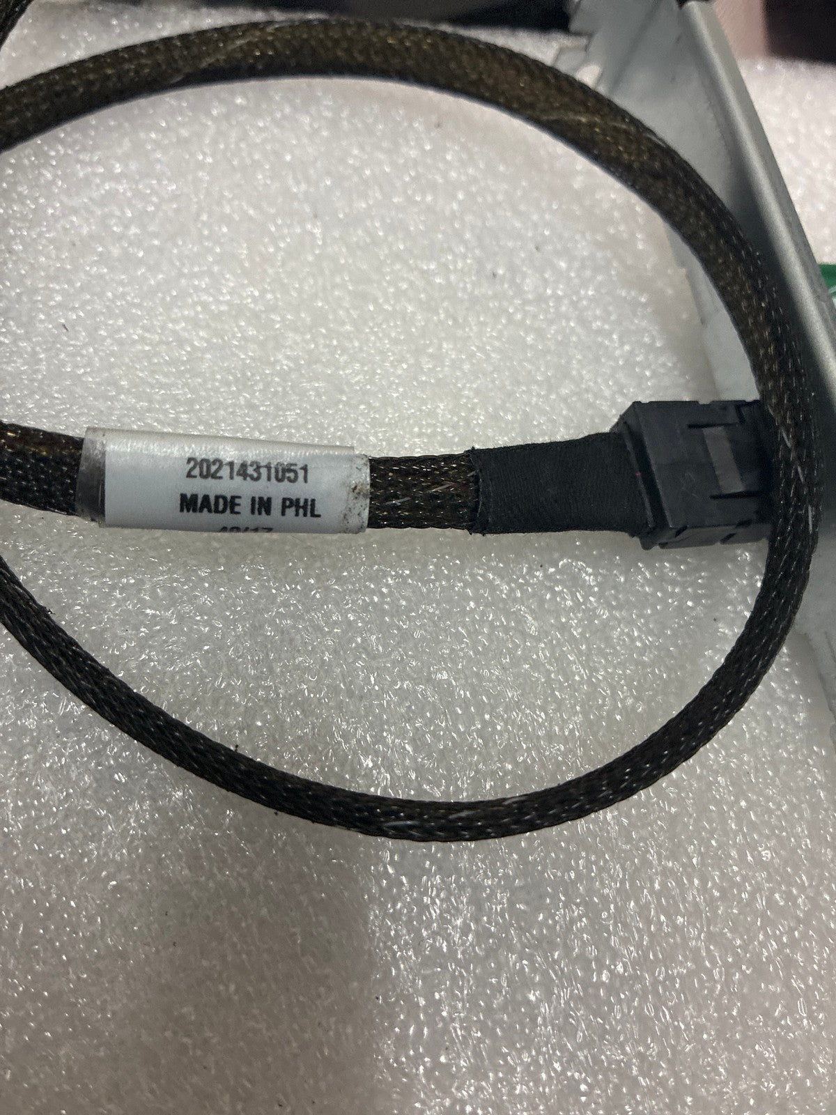 🔥 Intel HBA-AIC4-101-107 PCIe Gen3/4 x4 HBA Card with Cable