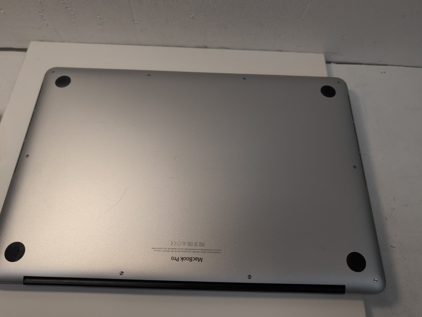 🔥(NICE) Apple MacBook Pro 2015 15" Retina/ i7-2.2GHz/16GB RAM/256GB SSD/12. 7 -