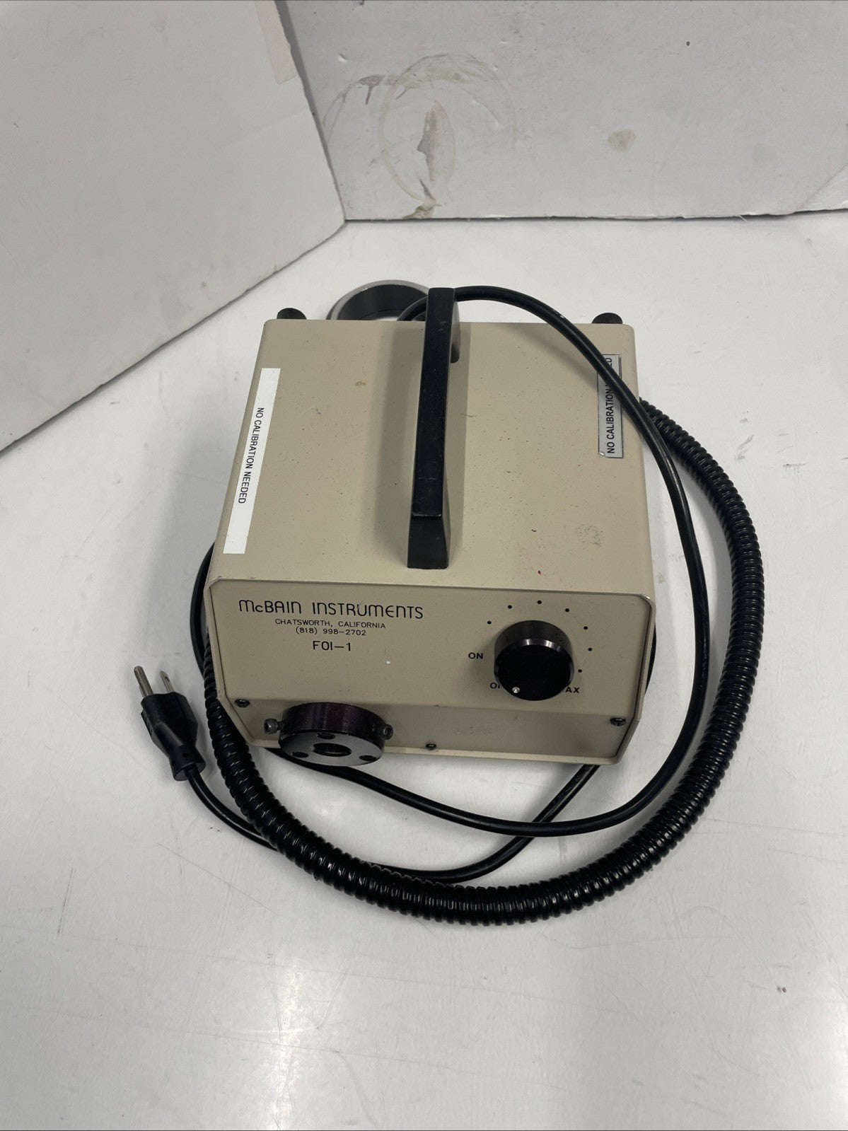 Mcbain Instruments FOI-1 Fiber Optic Halogen Illuminator Used light source