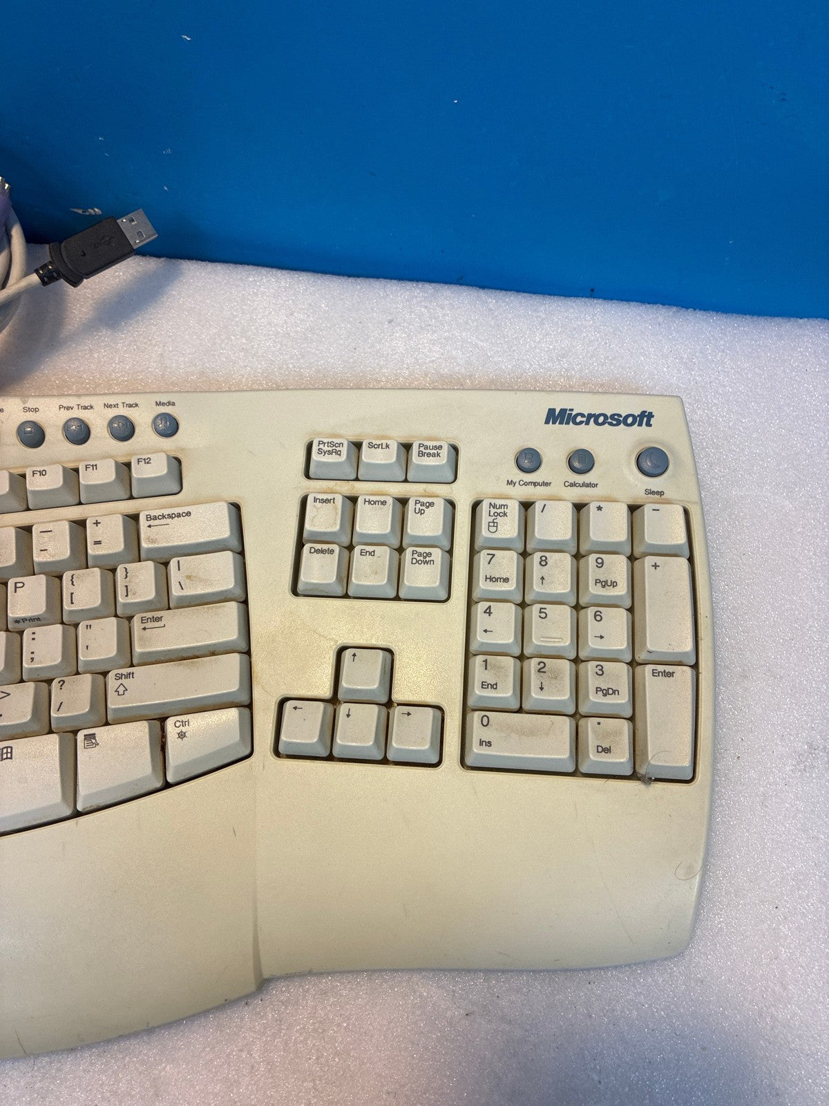 🔥 Microsoft Natural Keyboard Pro Ergonomic Split Keyboard PS/2 USB Beige