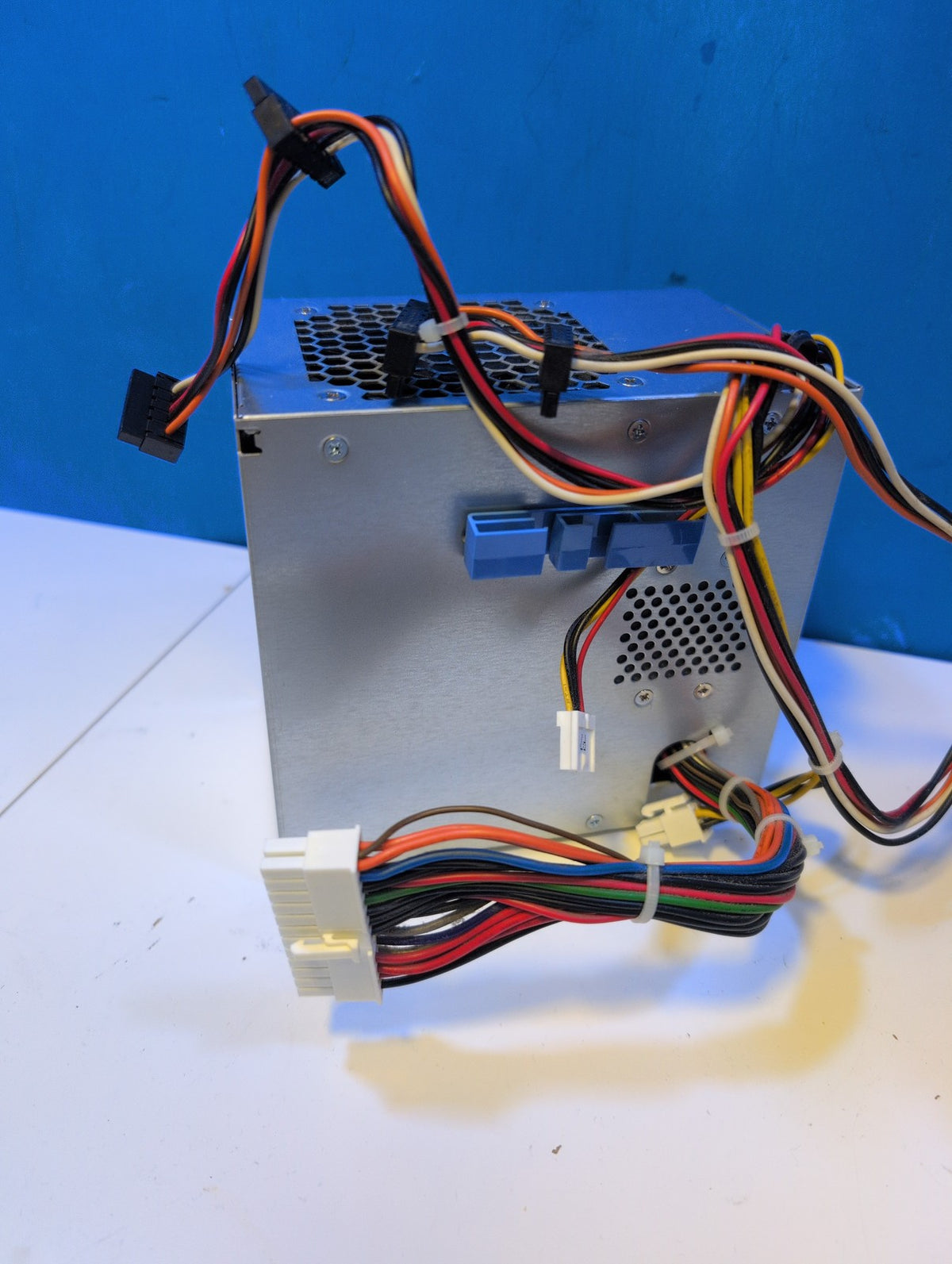 🎸 Dell 305W Desktop Power Supply L305P-01 NH493 PS-6311-5DF-LF ATX 24-Pin