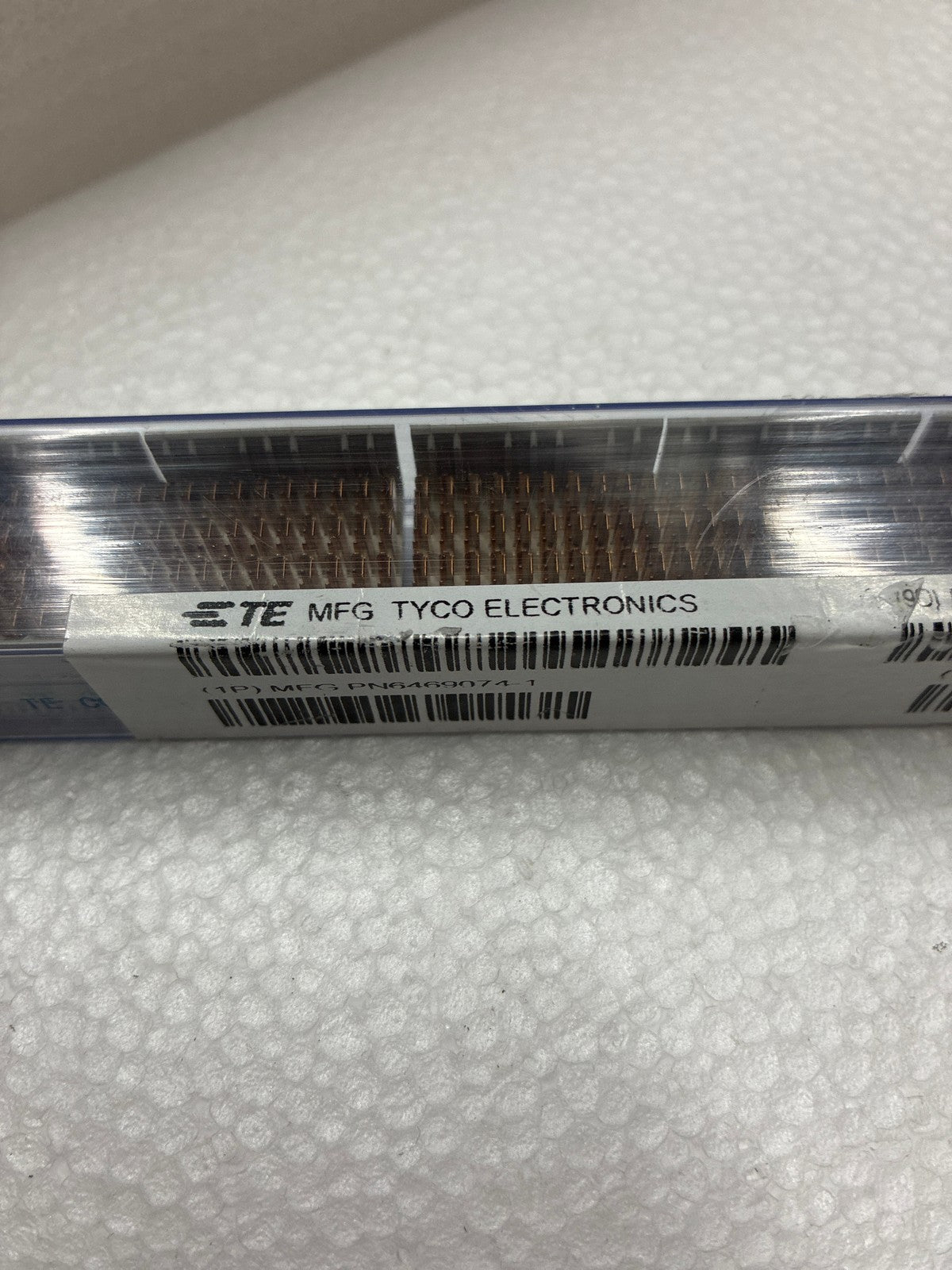 🔥 TE Connectivity 6469074-1 Multi-Pin Board Connector Gold Contacts Gray