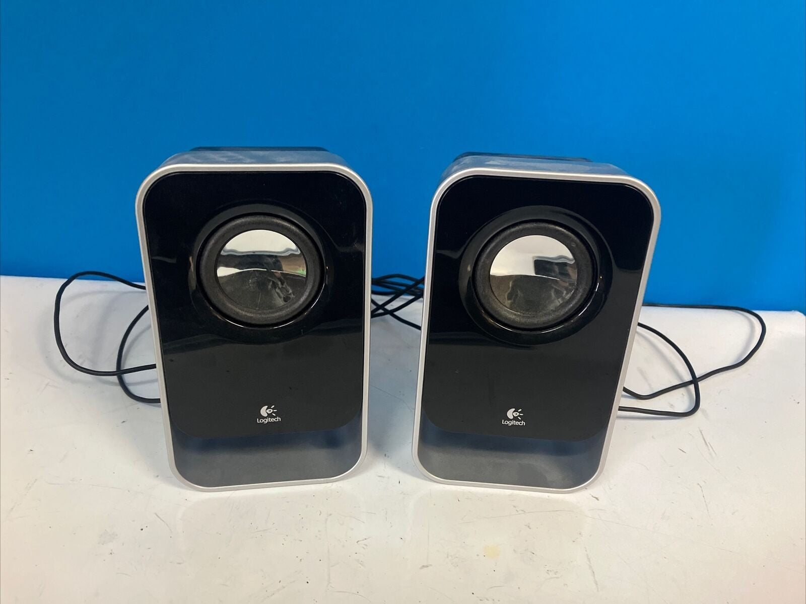 2x Logitech LS21 Model S-00040 Multimedia Computer Speakers Only *Tested/Work* ~