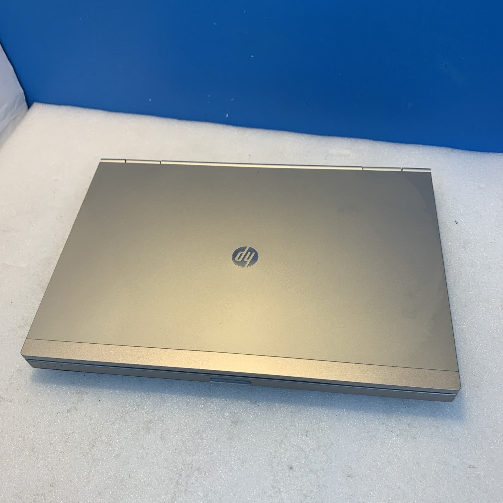 🔥 HP Elitebook 8460p 14" CPU 4GB FireWire DP WiFi Bluetooth Webcam Win XP SP3