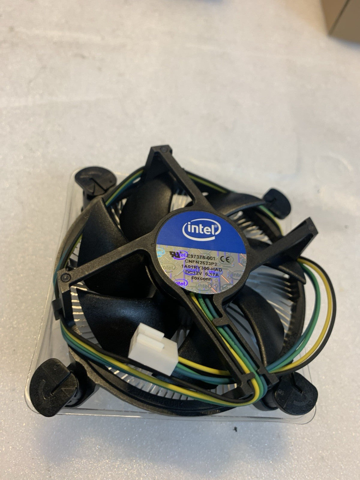 NEW Intel  LGA1155 CPU Cooler  in Xeon E3-1240 v2 Retail Box  (NO CPU INSIDE)