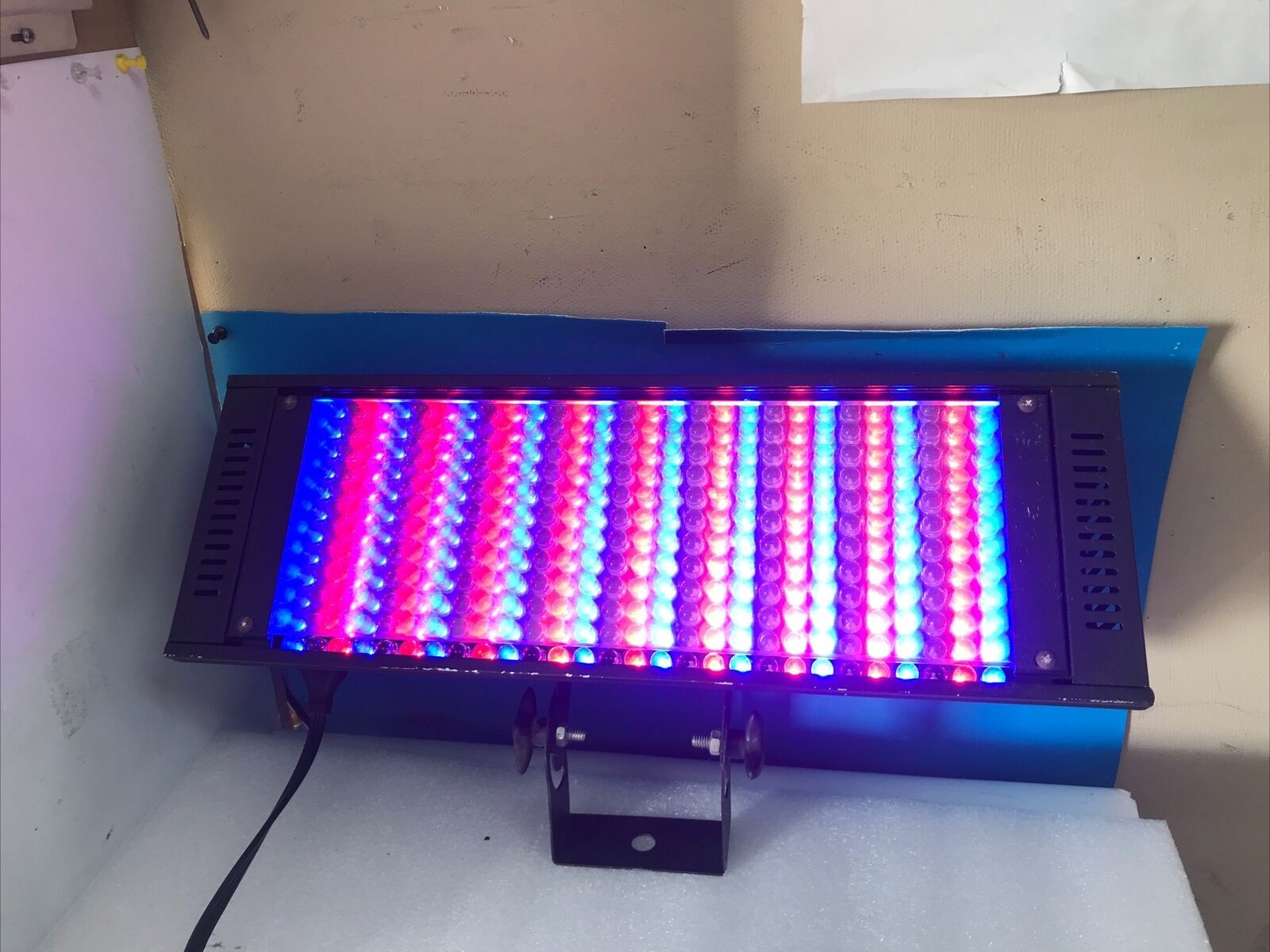 DMX512 LED Bar Stage Light with Mounting Bracket