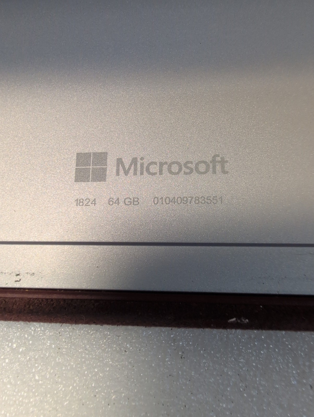 🎸 Microsoft Surface Go 1824 10in Tablet Pentium 4415Y CPU 4GB RAM 64GB Win 10