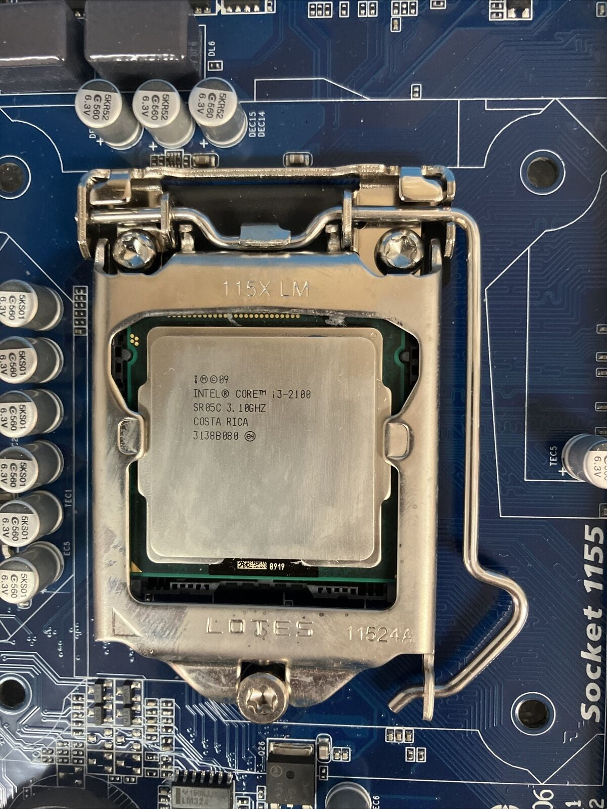 Gigabyte GA-H61M-S2PV LGA1155 DDR3 Motherboard W/  IO Plate (NO CPU)~