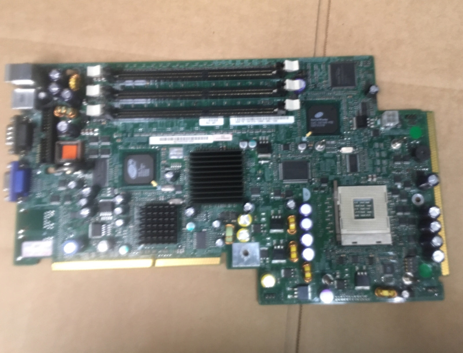 + Tested Dell DA0S19MB8G2 S.478 3xDDR 2xLAN / PowerEdge 650 Motherboard