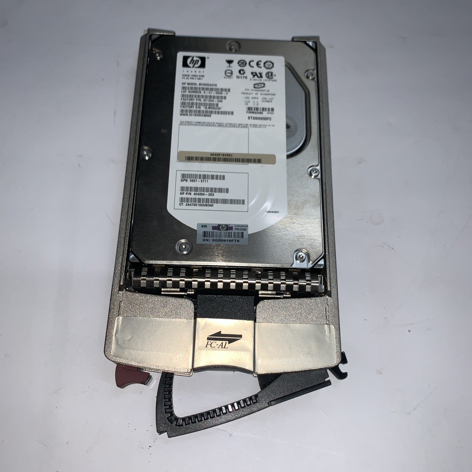 (1x)  HP 300GB 1.5K 40-PIN Hard Drives BF3005A478 9Z1004-044 ST3300655FC + caddy
