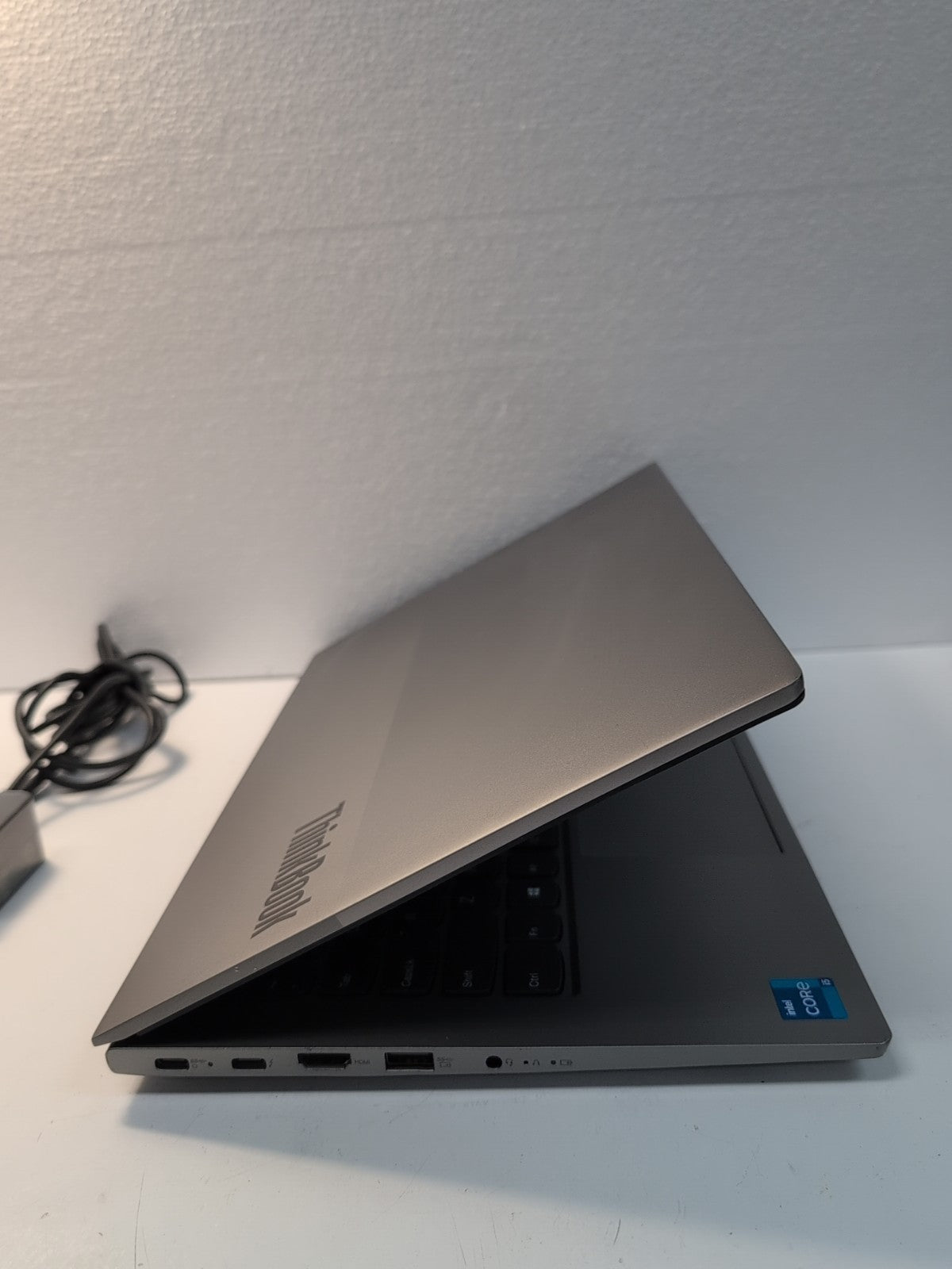 Lenovo ThinkBook 14 G2  ITL 14" Laptop i5-1135G7/8GB/256GB NVMe/ Win11 (NICE) -
