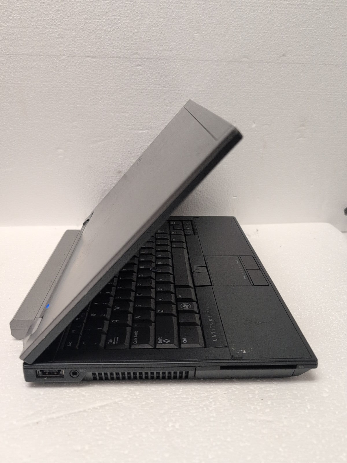 🔥(NICE) DELL LATITUDE E4310 13" LAPTOP i5-M520 CPU /4GB RAM/320GB HDD/WIN XP -