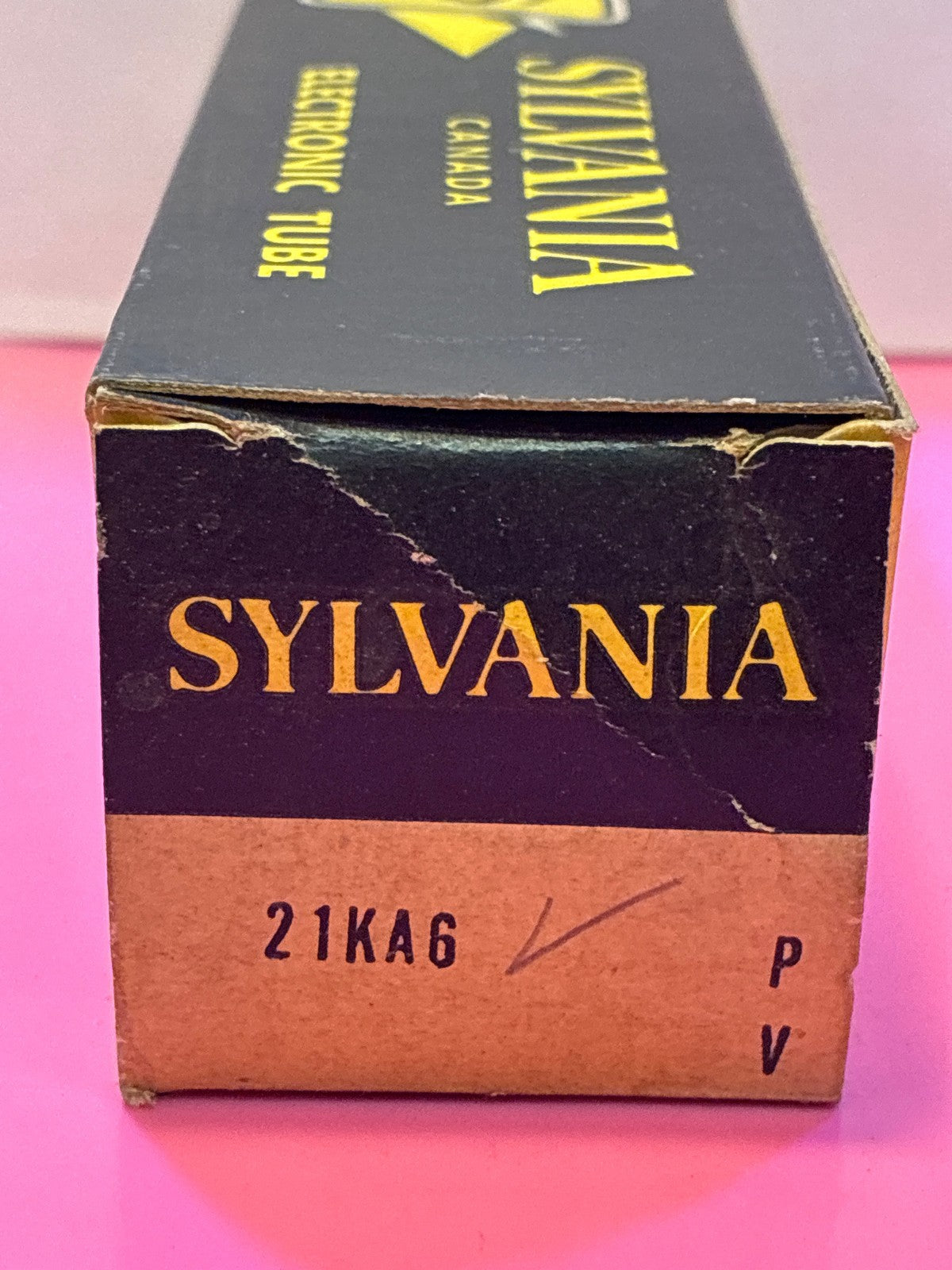 🔥 Sylvania 21KA6 Vacuum Tube in Original Box - Vintage Canadian Electronic Tube