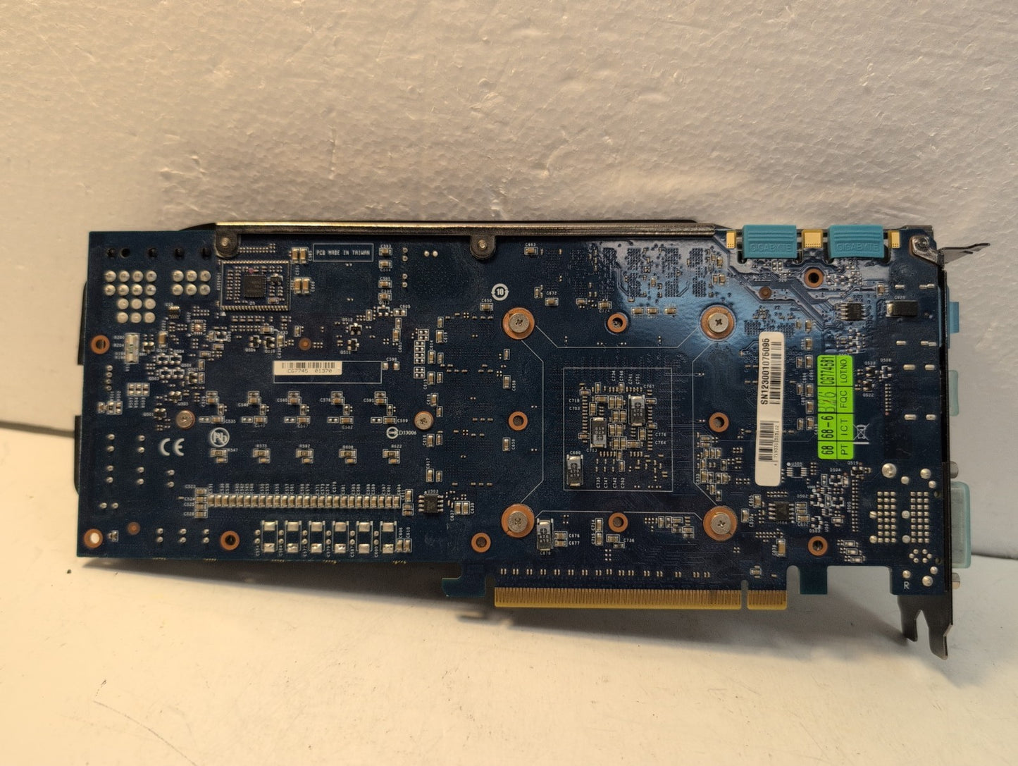 🔥 GIGABYTE GTX 670 GV-N670OC-2GD WindForce 3X OC 2GB GDDR5  Graphics Card -