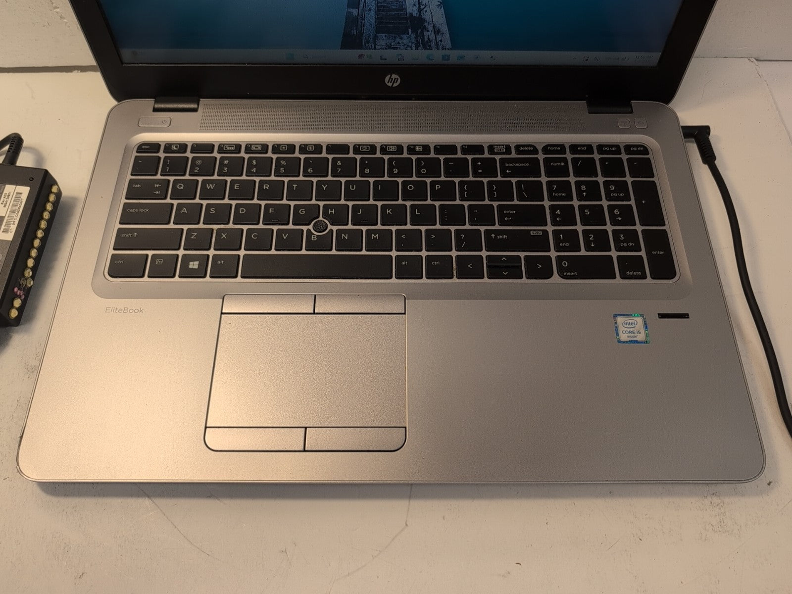 🔥 HP EliteBook  850 G3 15.6" Laptop  i5-6200U/8GB Ram/256GB SSD/ Win11 (Read) -