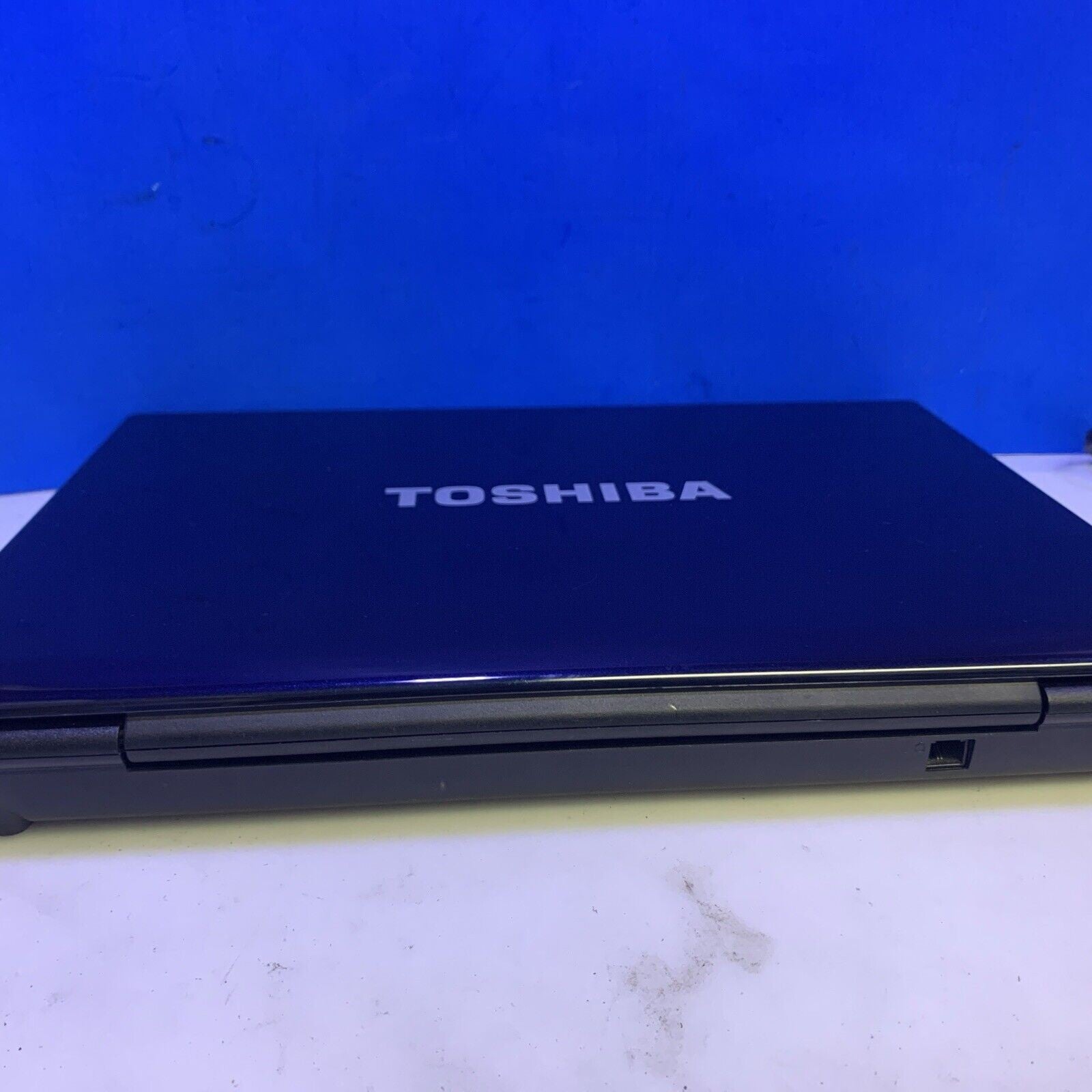 Toshiba Satellite L300D-04P 15.4” T5800 2GB RAM 160GB HD Windows XP SP3