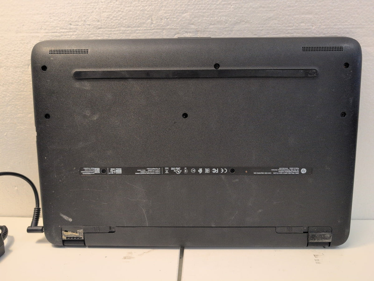 🎸 HP 15 Notebook 15.6in TOUCH LAPTOP AMD A8-7410 8GB RAM 1TB HDD Win10