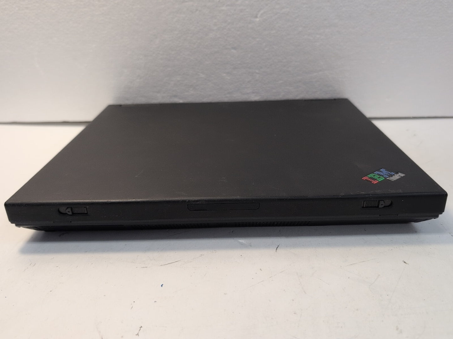 🔥 IBM T22 THINKPAD Intel Pentium 3 CPU/128MB RAM/20GB HDD (Locked,  AS IS) -