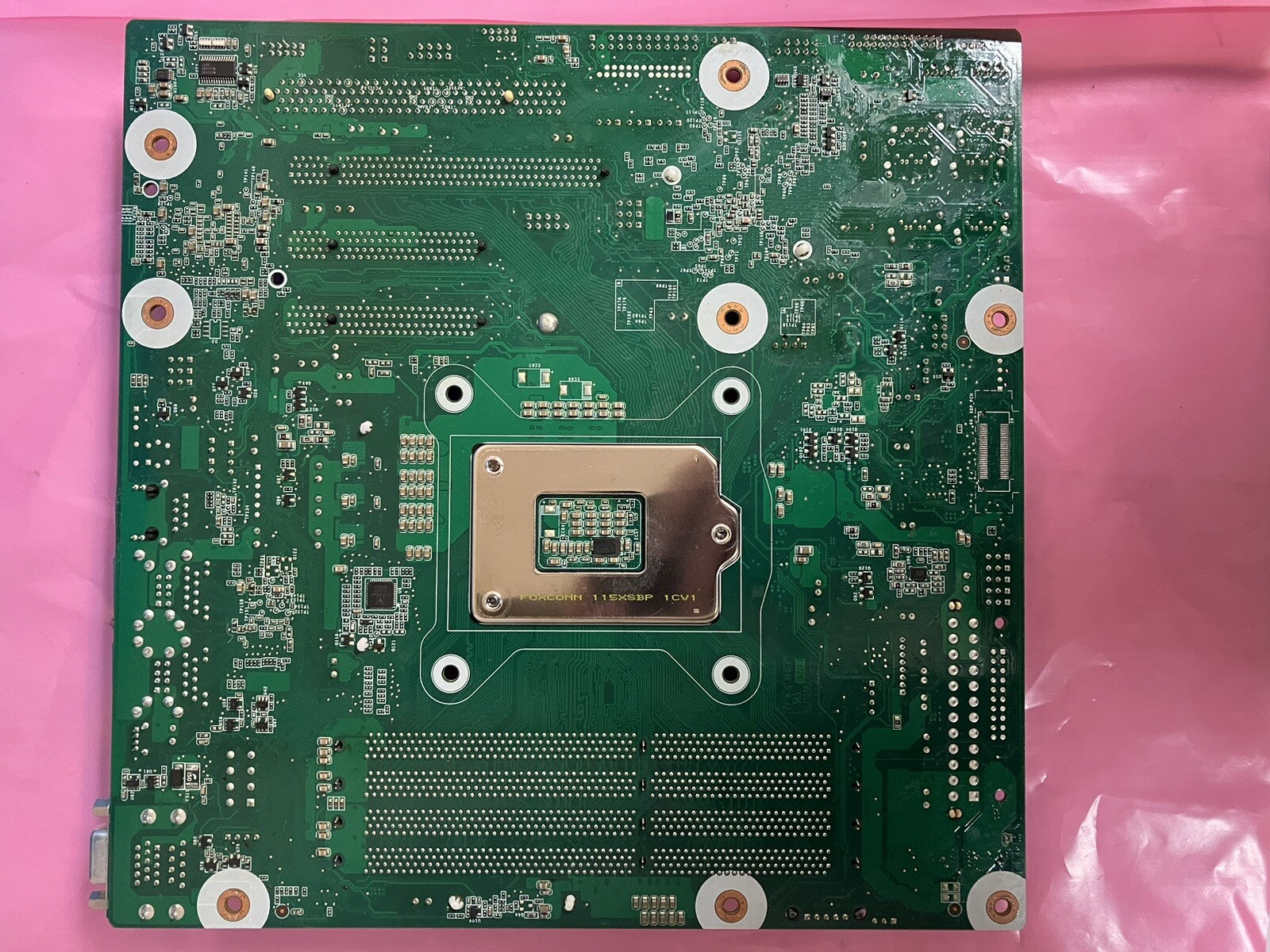 GIGABYTE GA-6UASV Rev: 1.3 LGA 1155 Motherboard W/ Intel Xeon E3-1220 & Shield