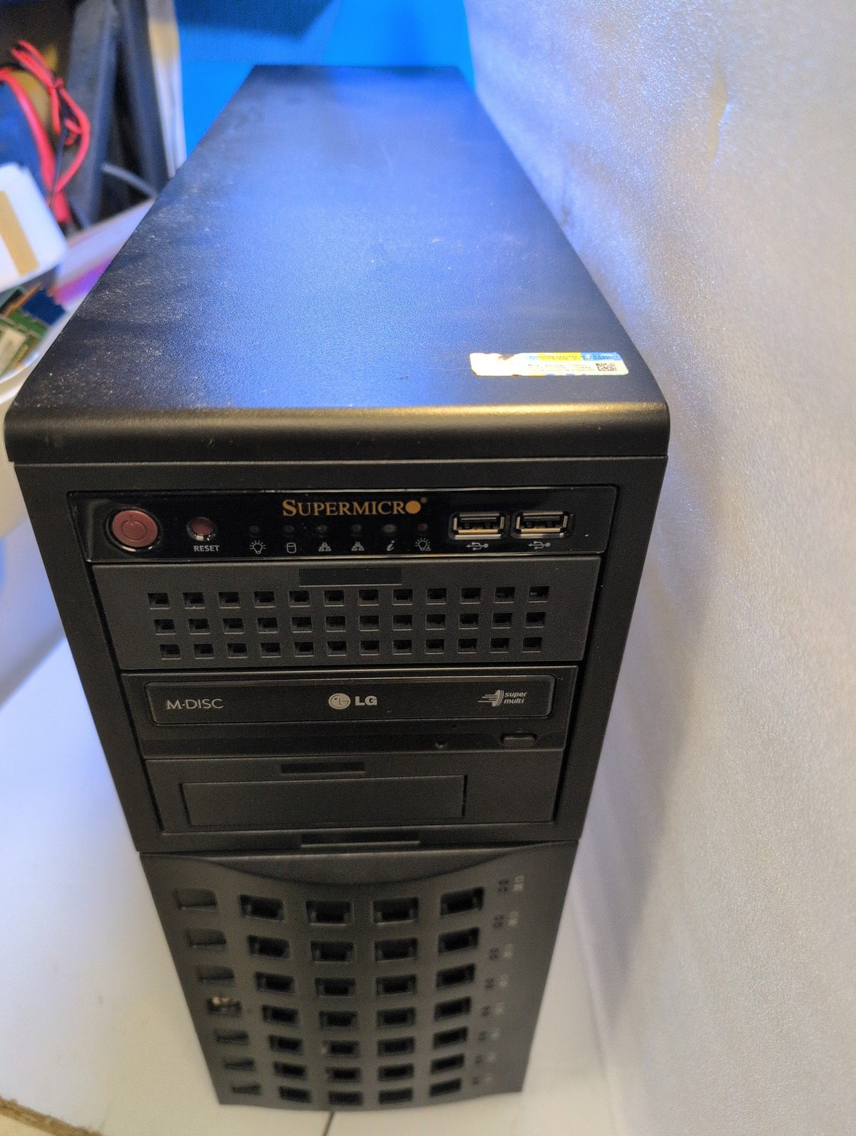🎸 Supermicro SuperServer 745-9 7047R-72RF Tower Xeon E5-2609 v2 8GB RAM NO HDD