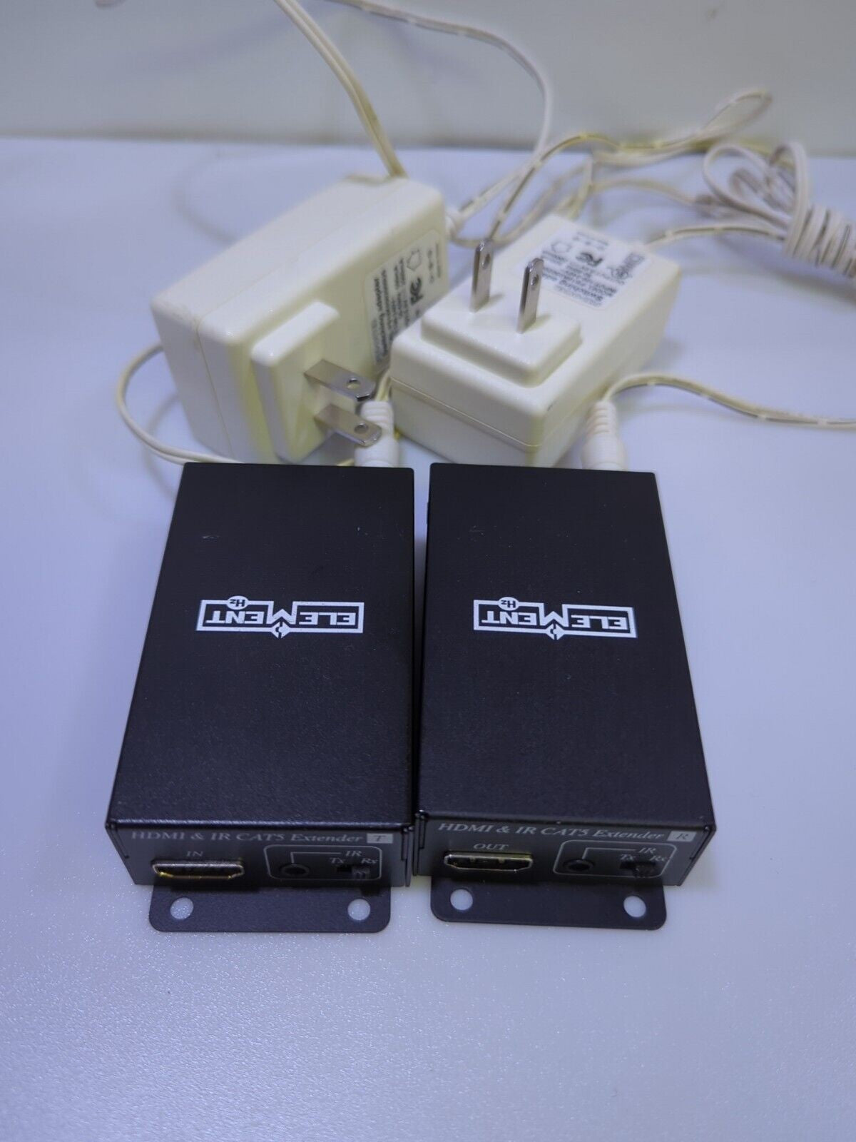 - ELEMENT  ELE70MHDBT-T/ELE70MHDBT-R HDMI&IR Cat5 HDMI Extender