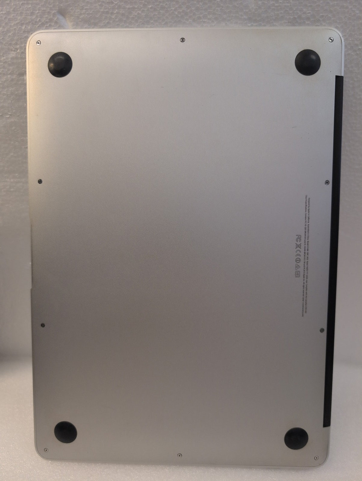 🎸 Apple MacBook Air 13-inch A1466 (2013) - For Parts, No Boot - Silver (No SSD)