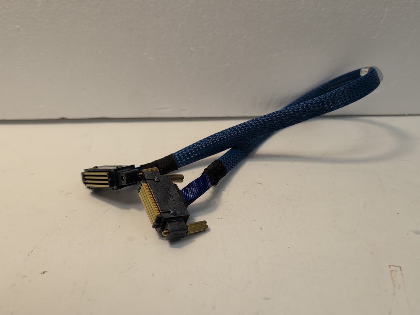 Intel NVM Solutions Con Cable HDR-193062-01 For  Prototype  PB-F4-HT3F3  -
