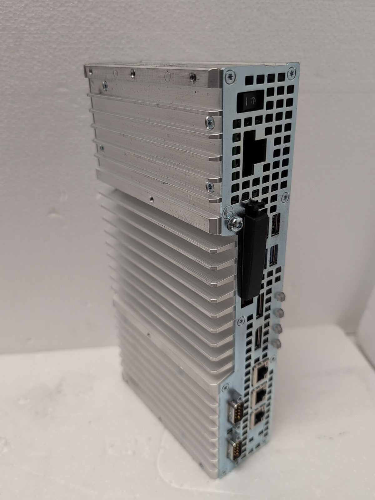 SIEMENS SIMATIC IPC427E PC 6AG4141-7DE38 XEON E3-1505L v5/16GB/480GB SSD (Read)-