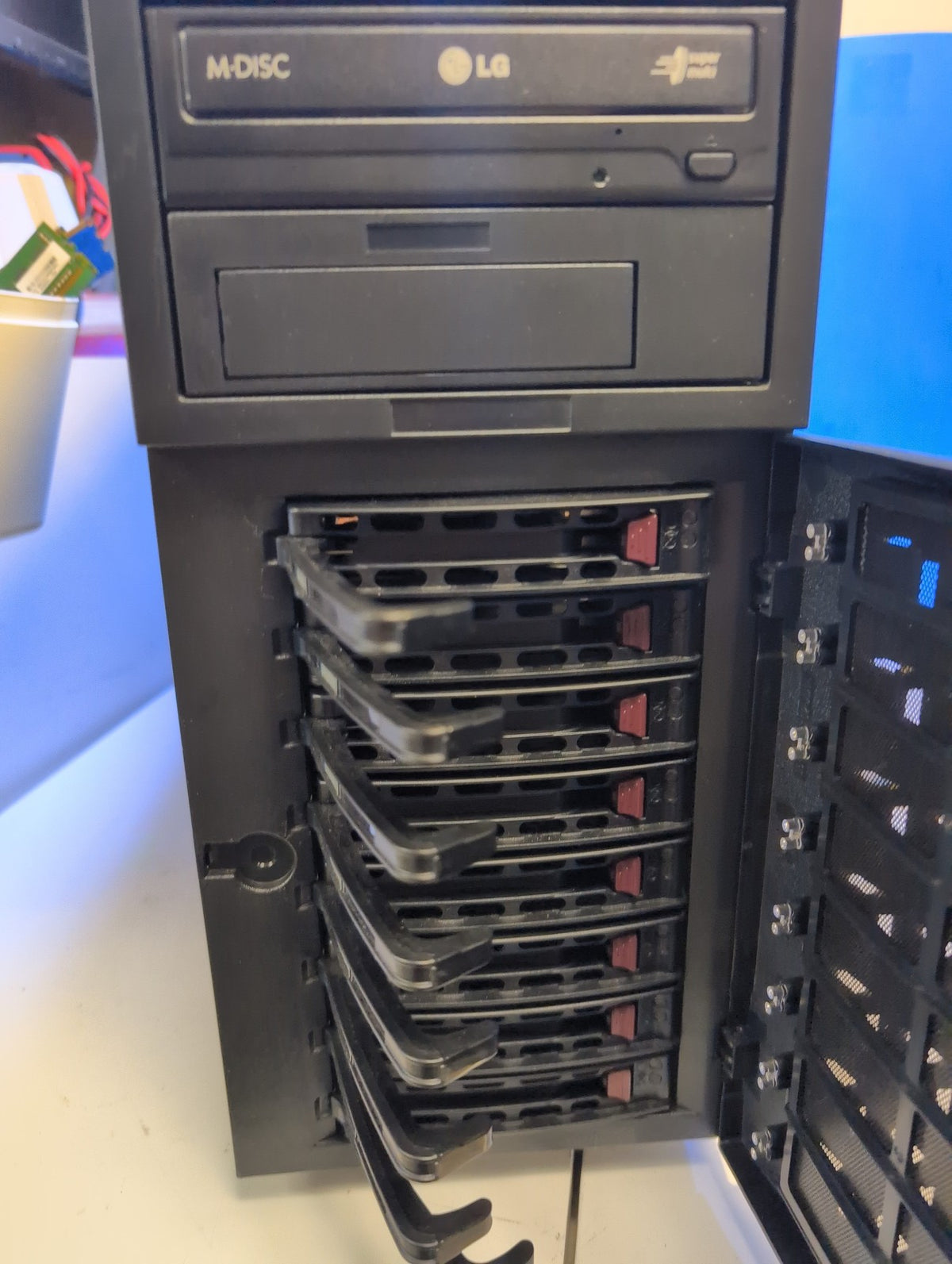 🎸 Supermicro SuperServer 745-9 7047R-72RF Tower Xeon E5-2609 v2 8GB RAM NO HDD