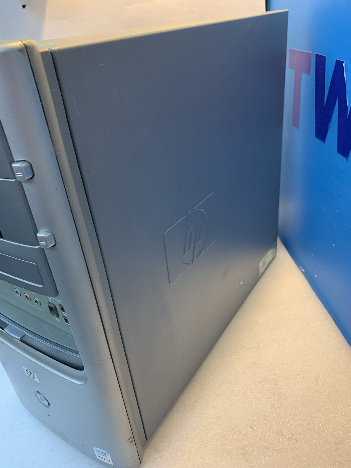 🔥 HP Desktop PD 2.8GHZ 512MB RAM 40GB HD DVD Windows 2000 SP4