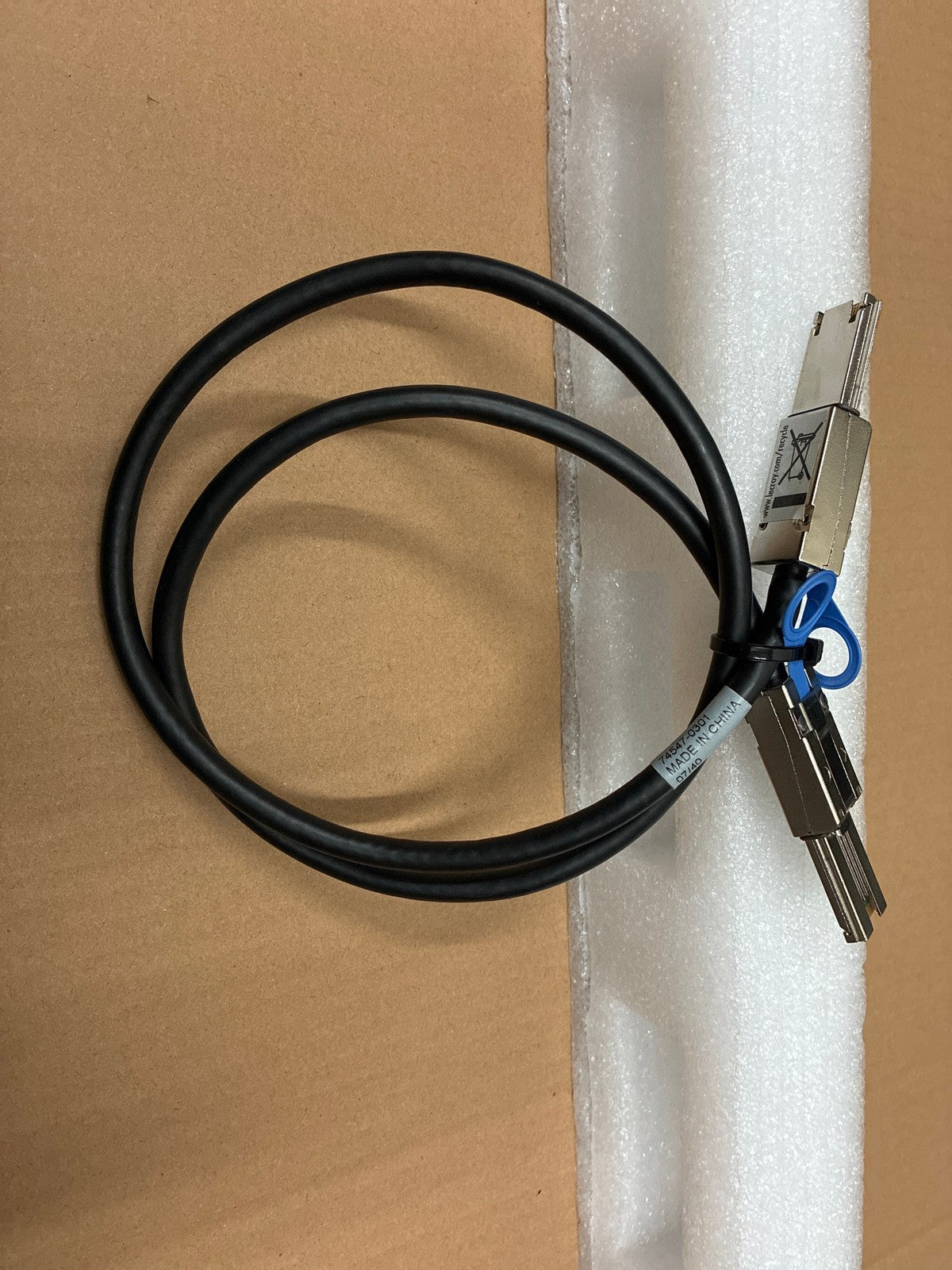🔥 Molex 74547-0301 SFF-8088 Mini SAS Cable Black 3-4 ft New Other
