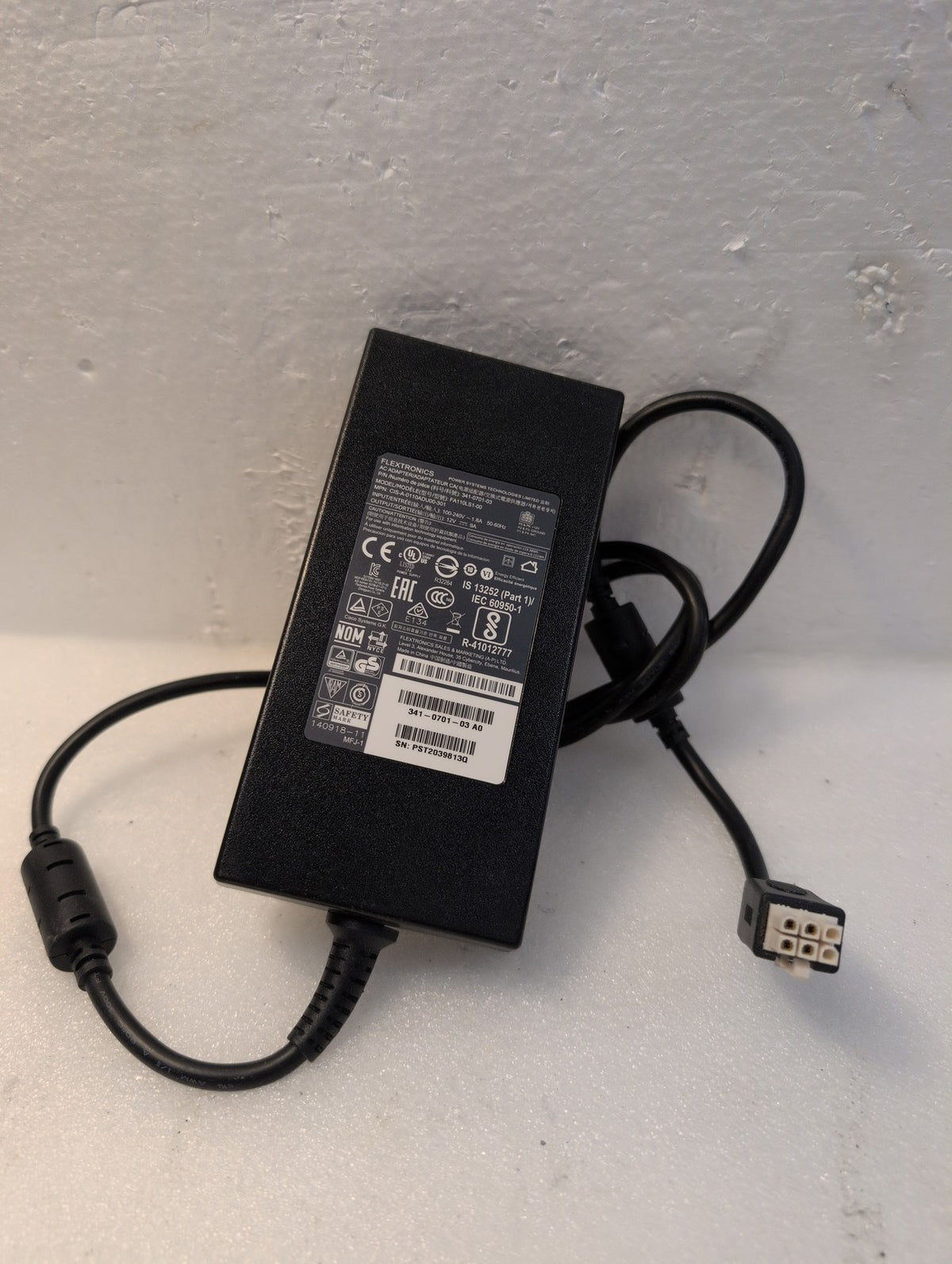 🎸 Cisco AC Power Adapter 341-0701-03 FA110LS1-00 12V 9A Router Power Supply