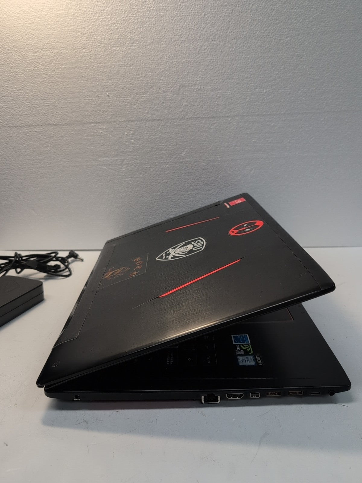 (AS IS) ASUS ROG Strix GL753V 17" LAPTOP  i7-7700HQ/NVIDIA GTX 630 (NO RAM/SSD)-