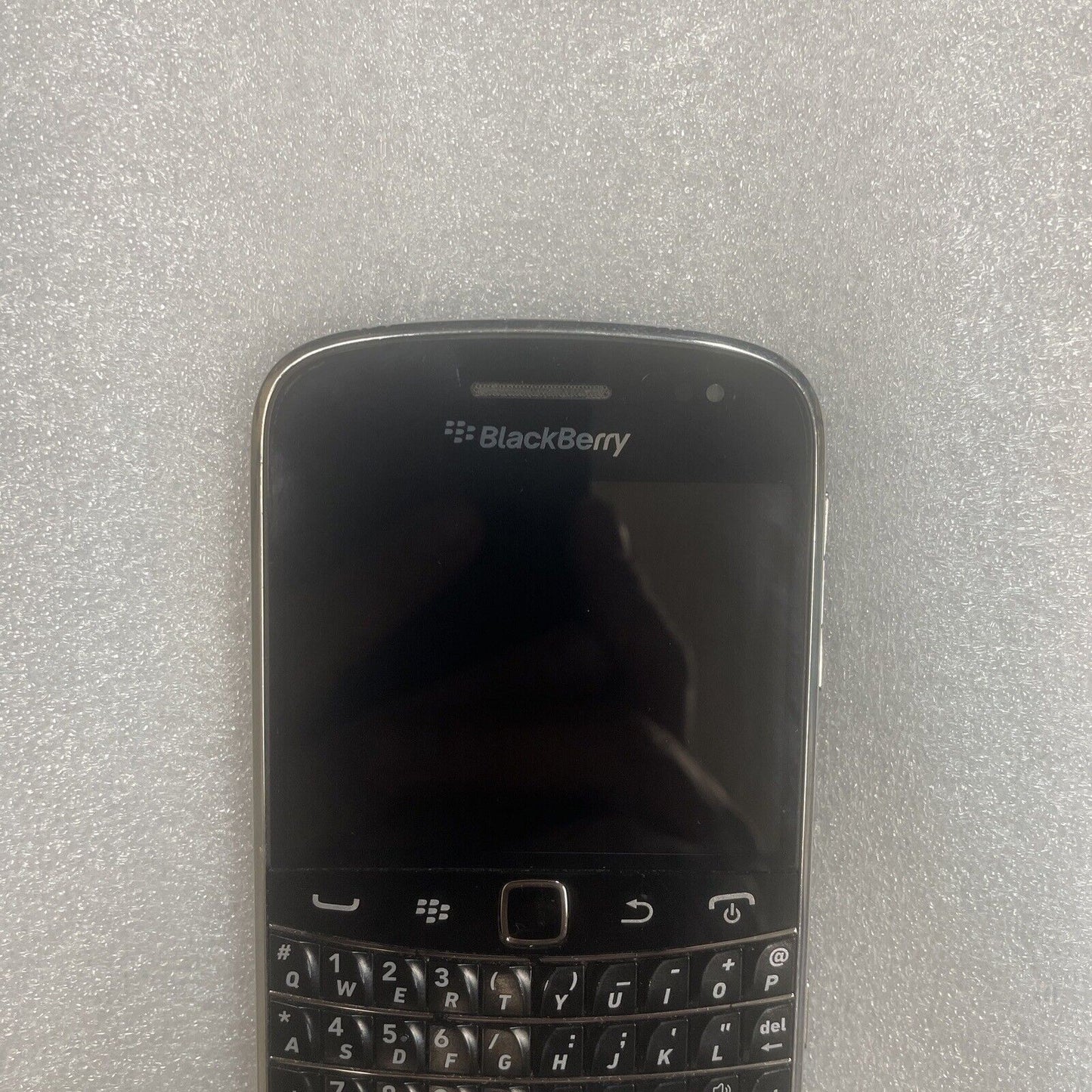 (Nice)  BLACKBERRY BOLD 9900 8G cell phone (No Battery. carrier: Rogers, Fido)