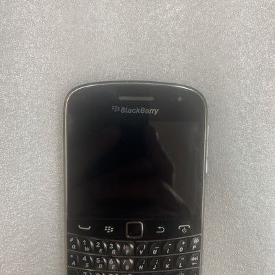 (Nice)  BLACKBERRY BOLD 9900 8G cell phone (No Battery. carrier: Rogers, Fido)