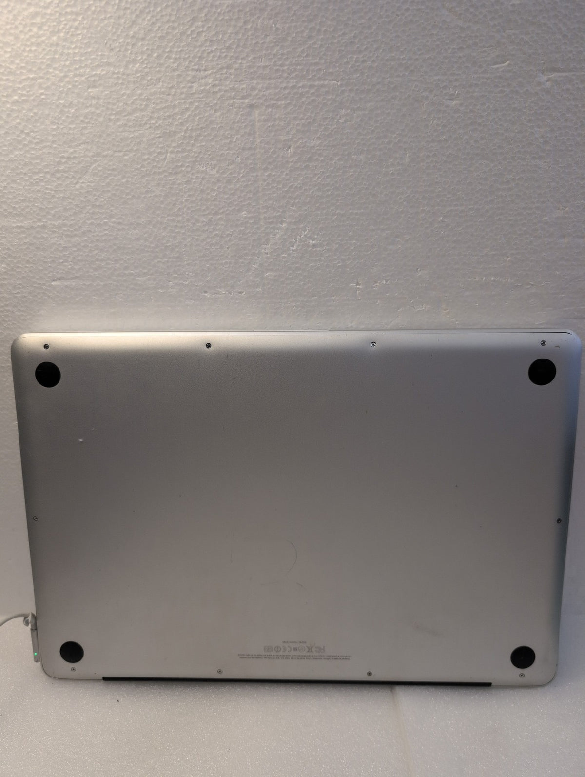 🎸 Apple MacBook Pro 15-inch A1286 2010 2.53GHz i5 4GB 500GB (NO BATTERY )