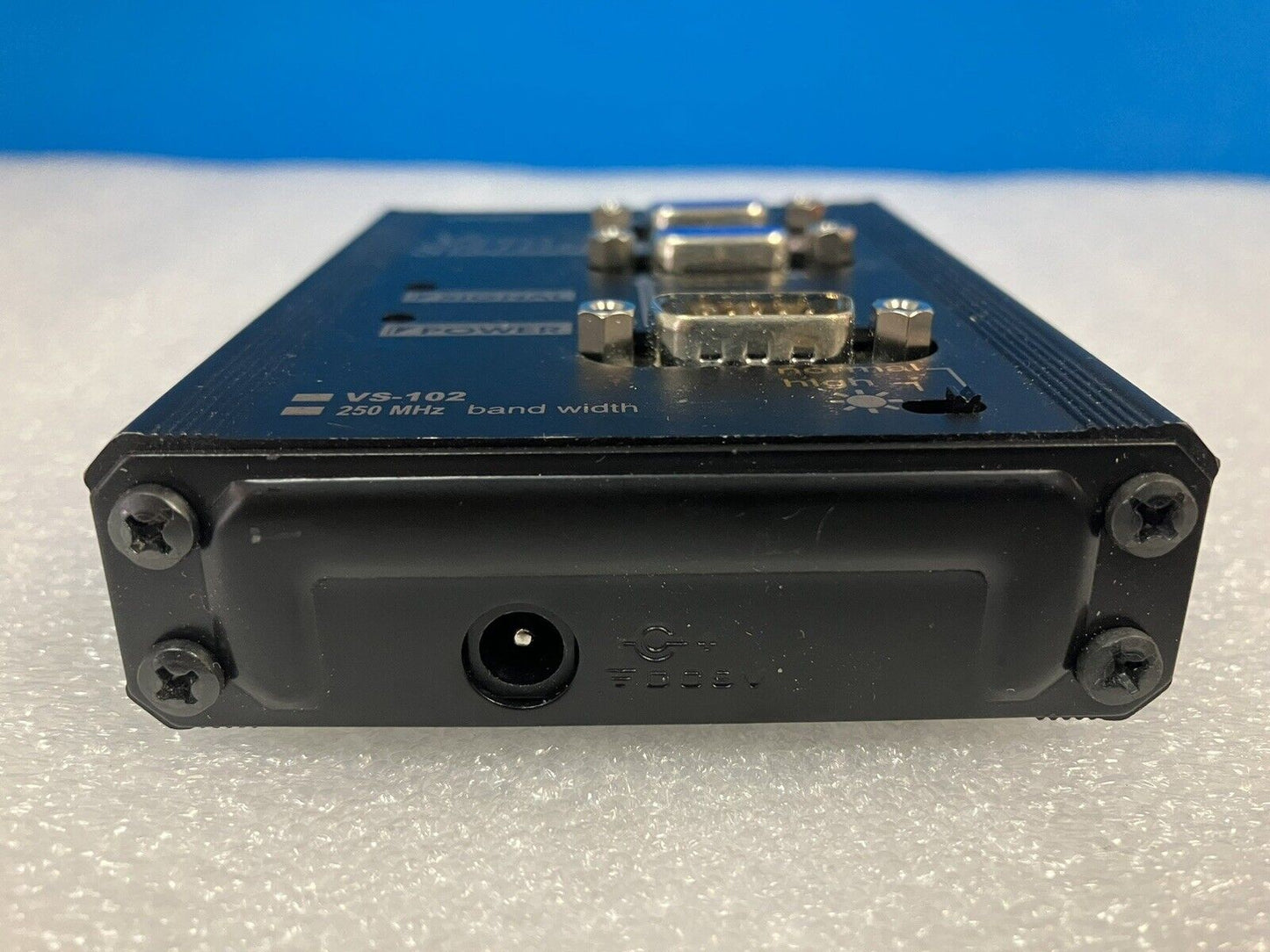 ~ Aten VS-102 Video Splitter 250 MHz Band Width 2 Port VGA w/ Adapter