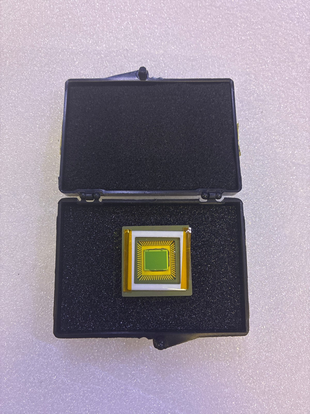 🔥 CCD Image Sensor 46-101-05 LGA/BGA Package in ESD Protective Case